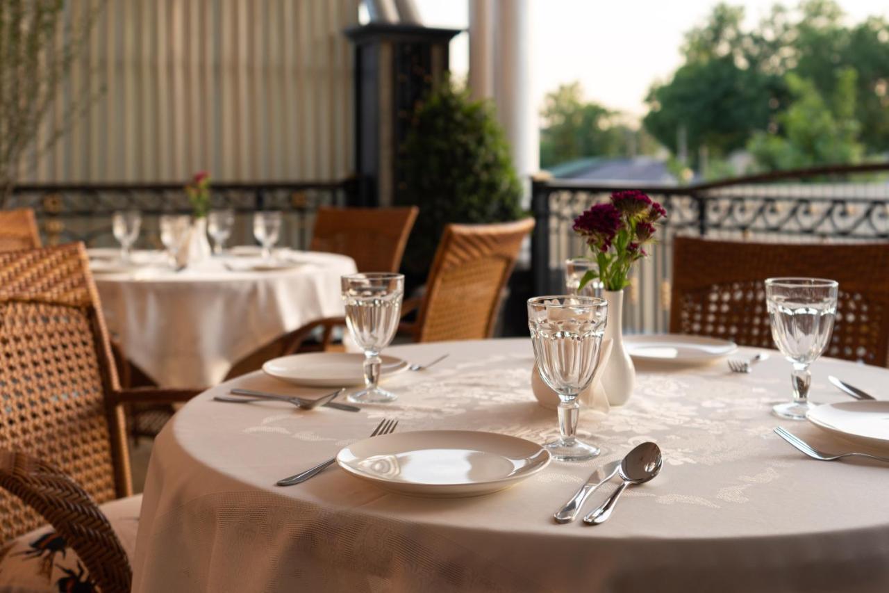 Aqua Hotel Tashkent Ngoại thất bức ảnh
