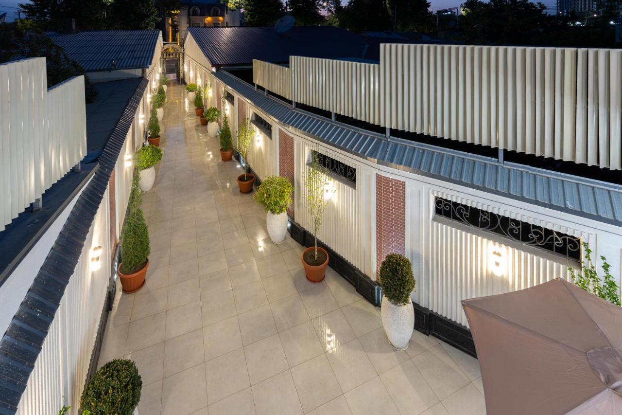 Aqua Hotel Tashkent Ngoại thất bức ảnh